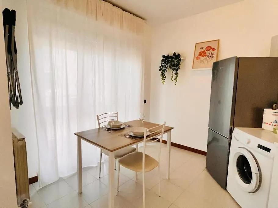 Happy House2 - 7 Minuti Da Mxp E 30 Minuti Da Milano Apartment Busto Arsizio Italy