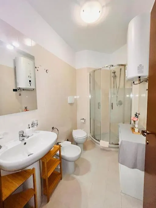 Happy House2 - 7 Minuti Da Mxp E 30 Minuti Da Milano Apartment Busto Arsizio 0*,